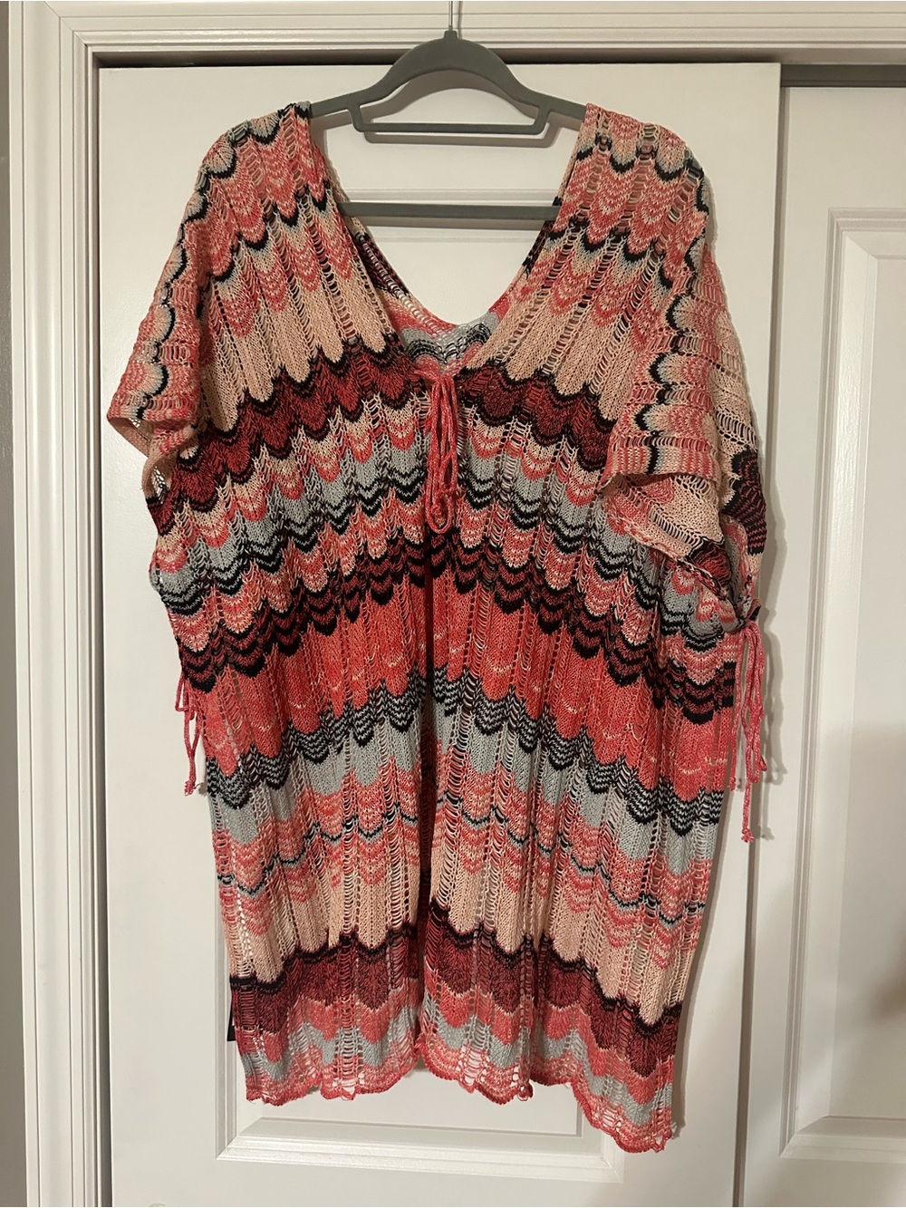 Lightweight Open-Knit Tunic with Coral, Cream & Black Accents